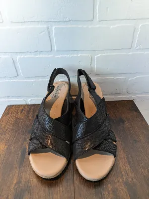 Black Sandals Heels Wedge Clarks, Size 9 clarks
