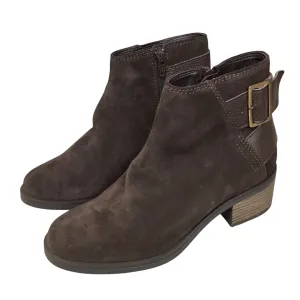 Boots Ankle Flats By Clarks In Brown, Size: 7.5 clarks