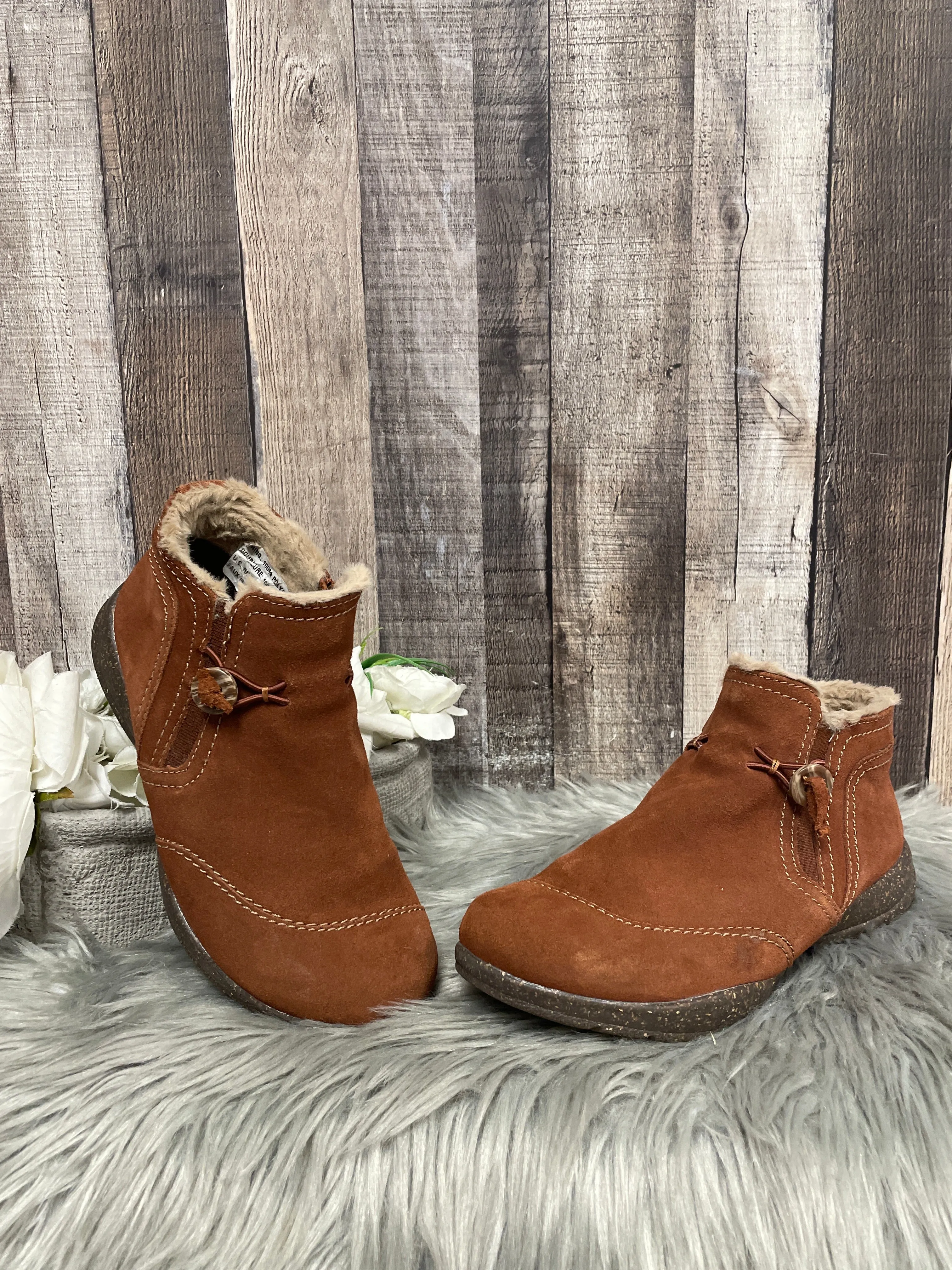 Boots Ankle Flats By Clarks In Brown, Size: 8 clarks