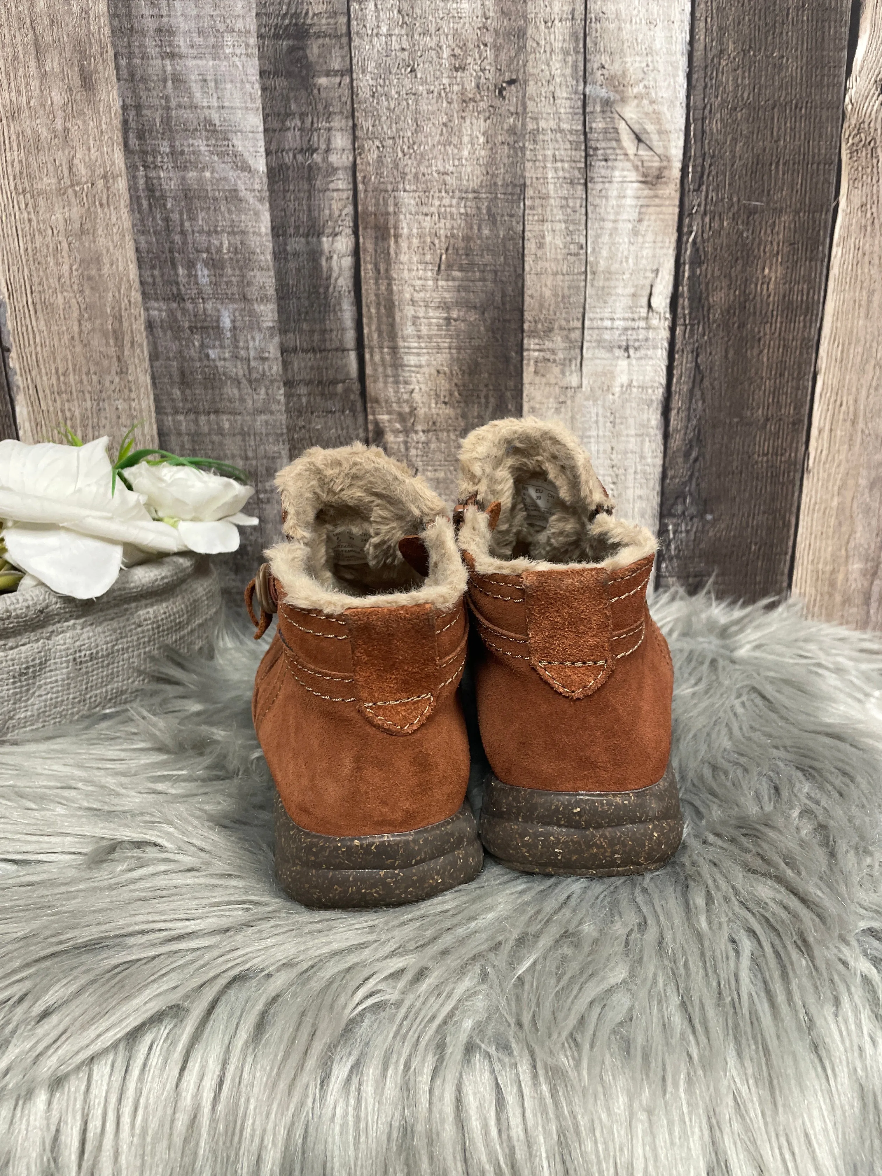 Boots Ankle Flats By Clarks In Brown, Size: 8 clarks