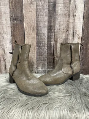 Boots Ankle Flats By Clarks In Taupe, Size: 8.5 clarks