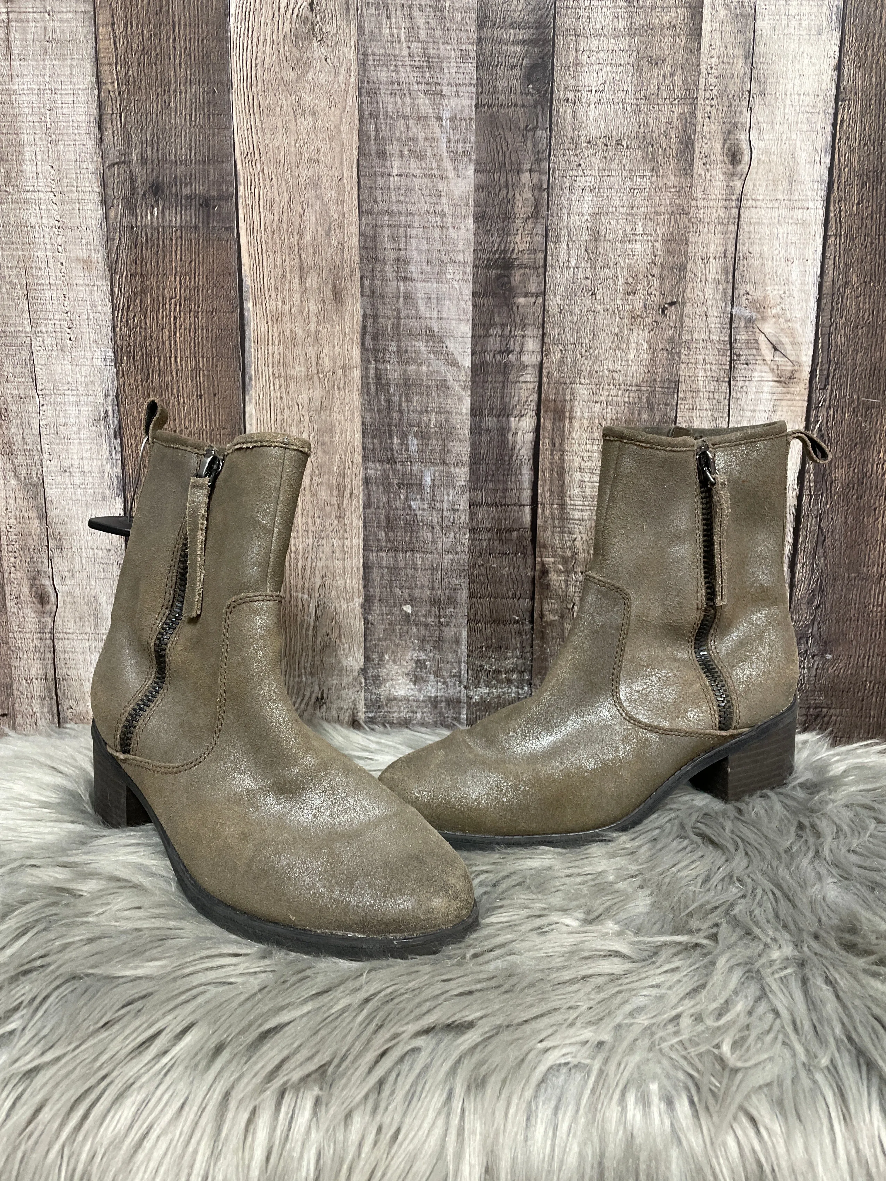 Boots Ankle Flats By Clarks In Taupe, Size: 8.5 clarks