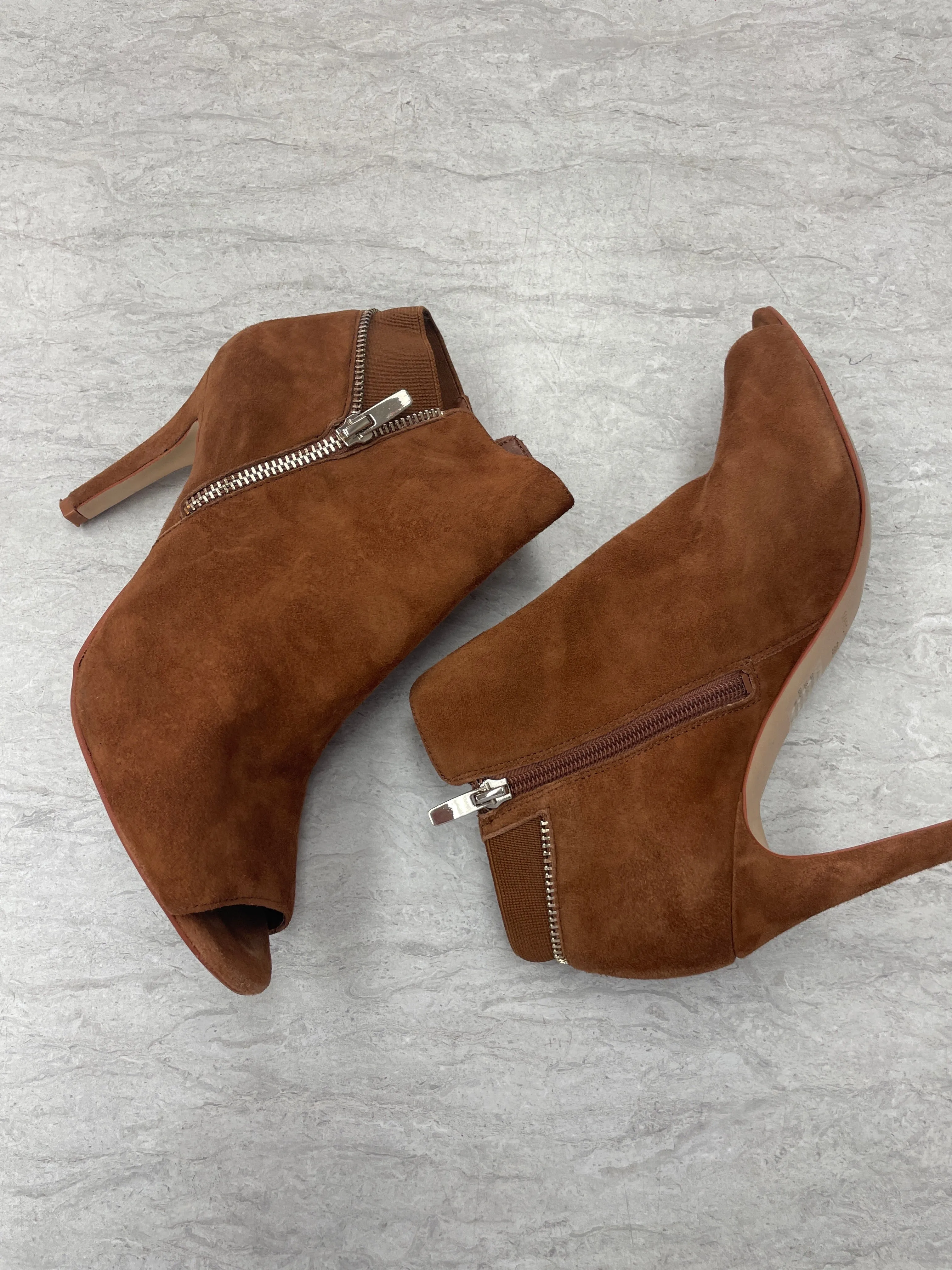 Boots Ankle Heels By Marc Fisher In Brown, Size: 9.5 marc-fisher