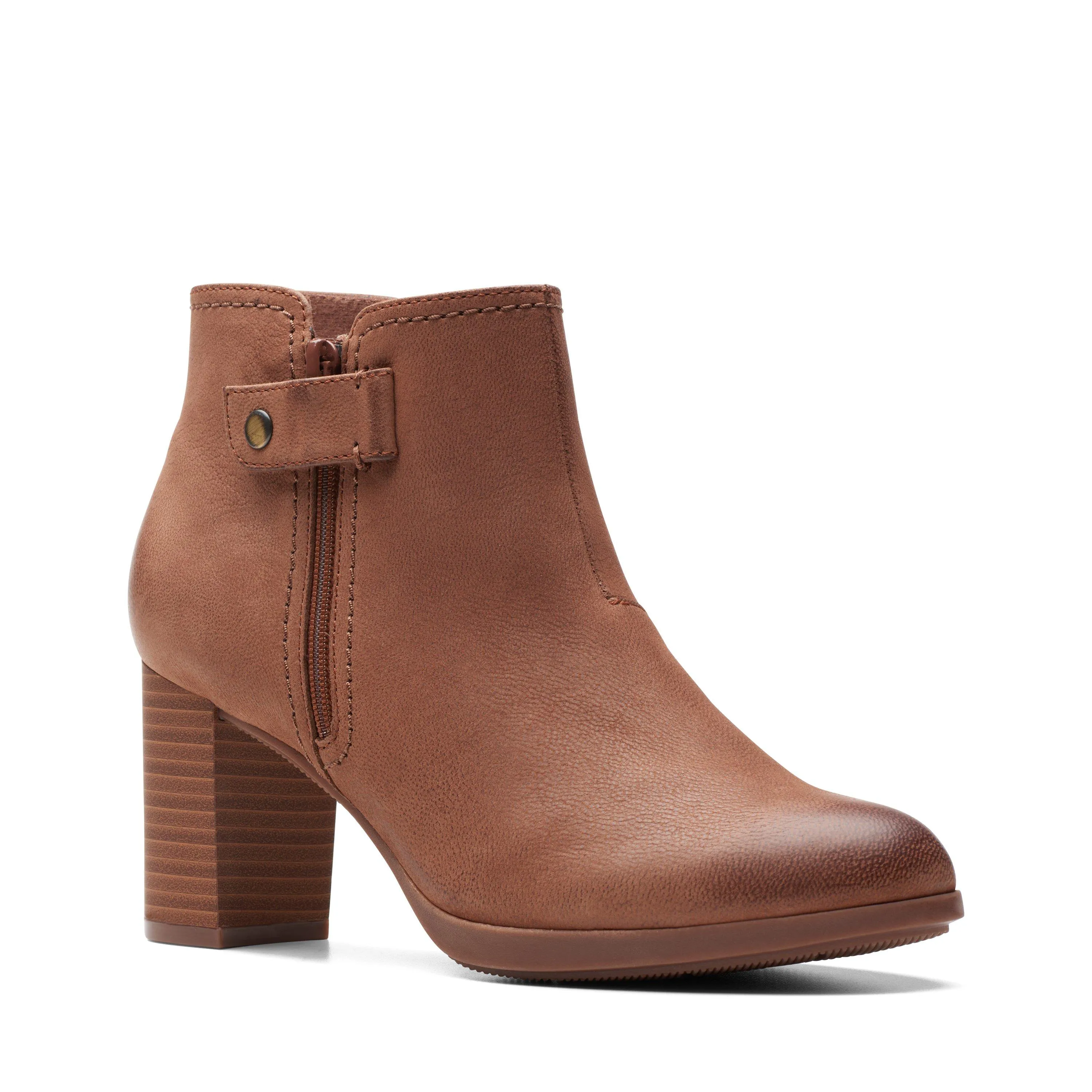 Clarks Bayla Glow in Brown Nubuck