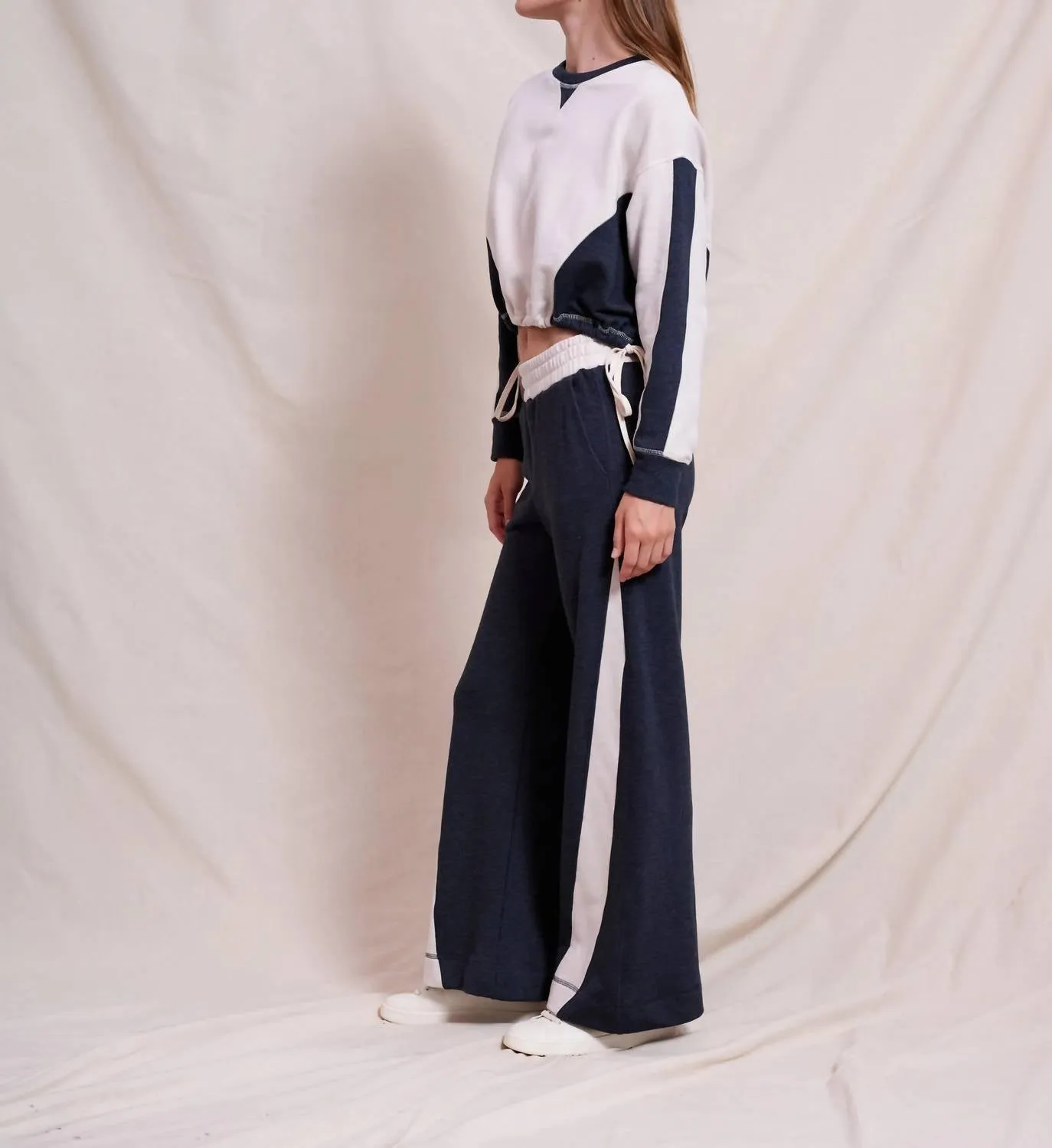 Color Block Pullover Top And Pants Set In Deep Navy