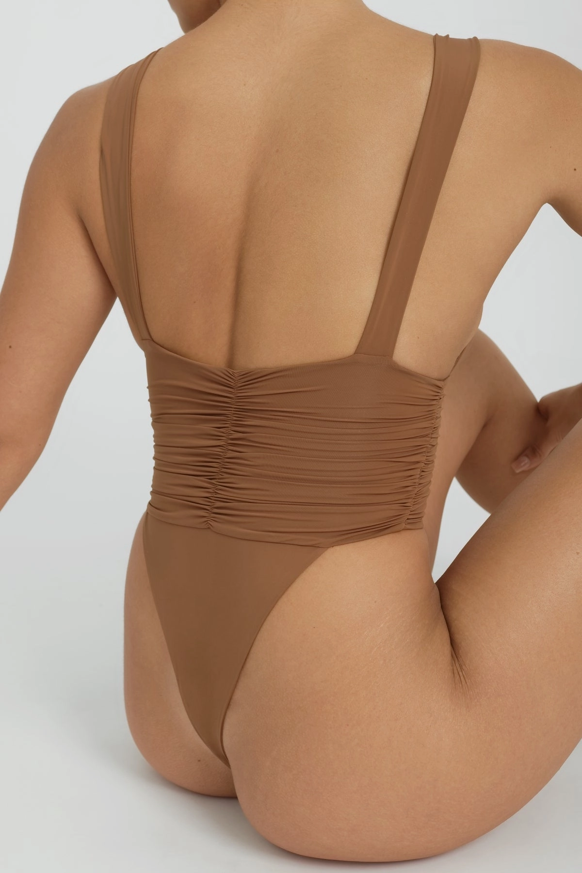Echo One Piece - Brown Sugar