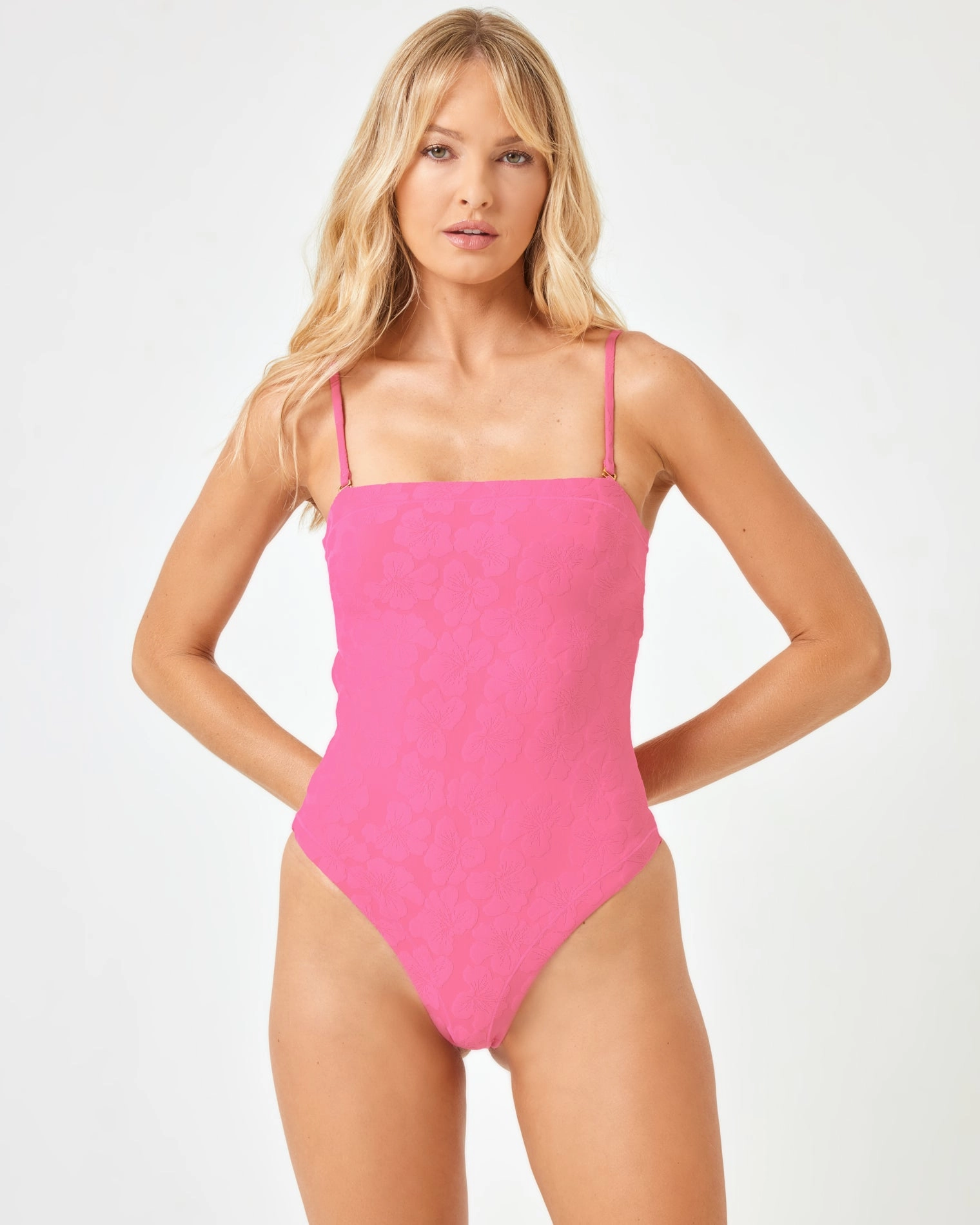 La Femme One Piece - Cosmo