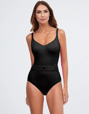 Mia Underwired Swimsuit - Black pool-ready swimwear for women, trendy swimwear collection