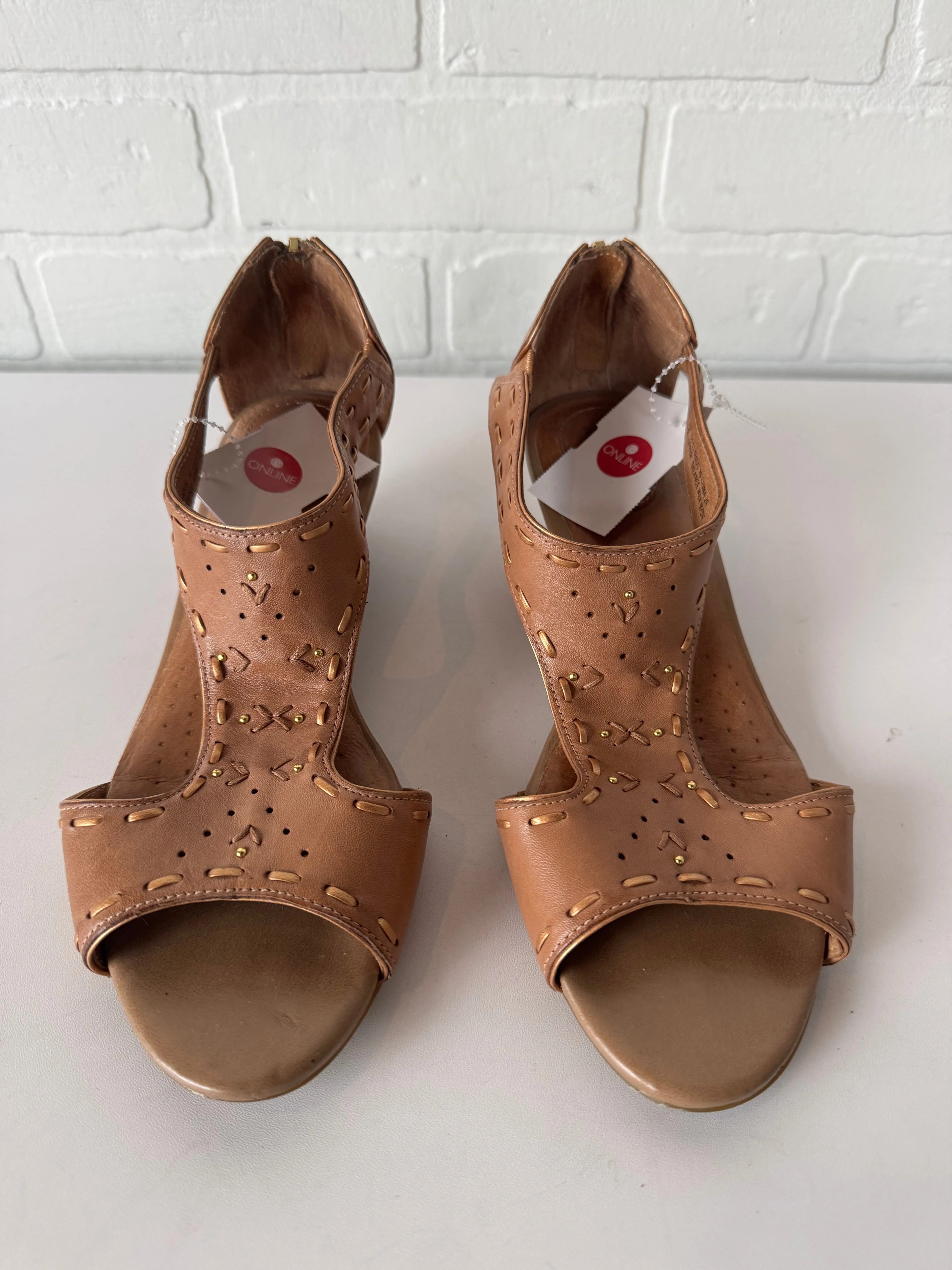 Sandals Heels Wedge By Clarks In Tan, Size: 7 clarks