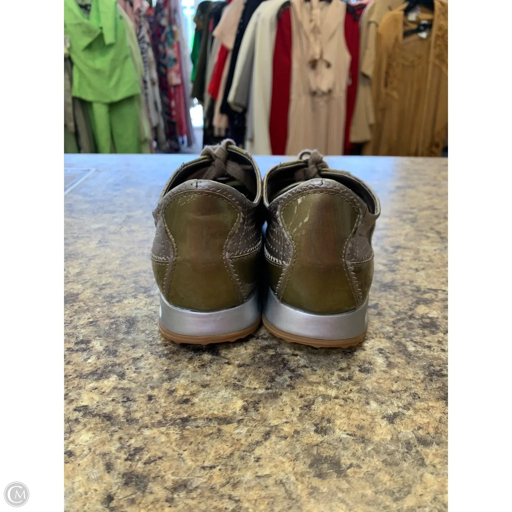Shoes Athletic By Cole-haan In Gold, Size: 8 cole haan