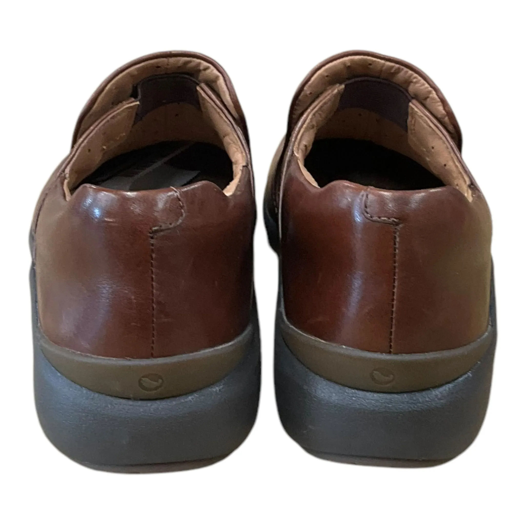 Shoes Flats By Clarks In Brown, Size: 7.5 clarks