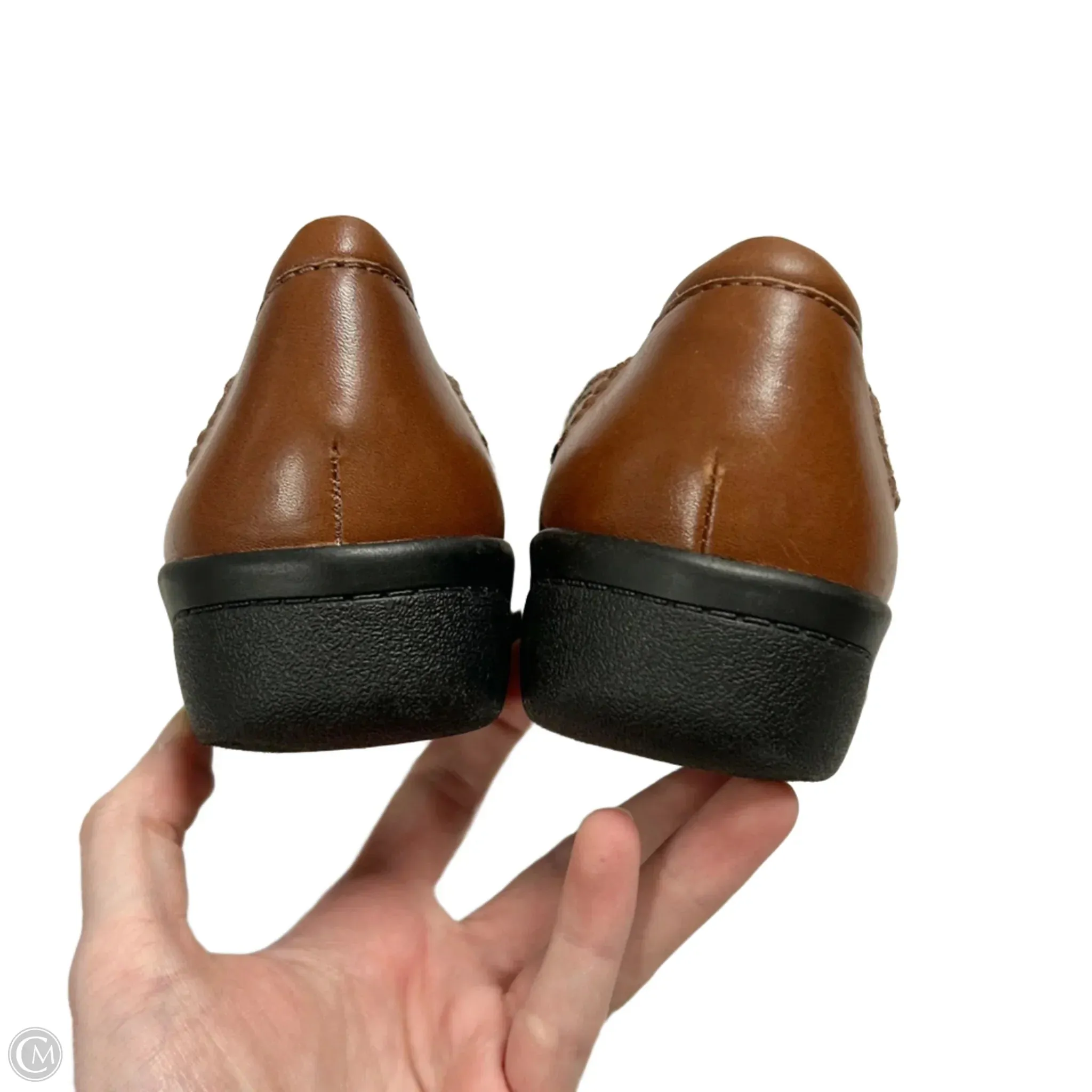 Shoes Flats By Clarks In Brown, Size: 9.5 clarks