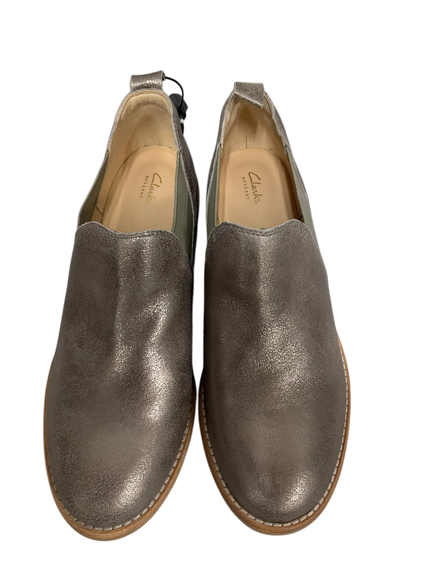 Shoes Flats By Clarks In Gold, Size: 8 clarks