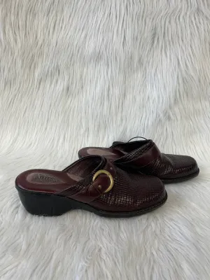 Shoes Heels Wedge By Clarks In Brown, Size: 9.5 clarks
