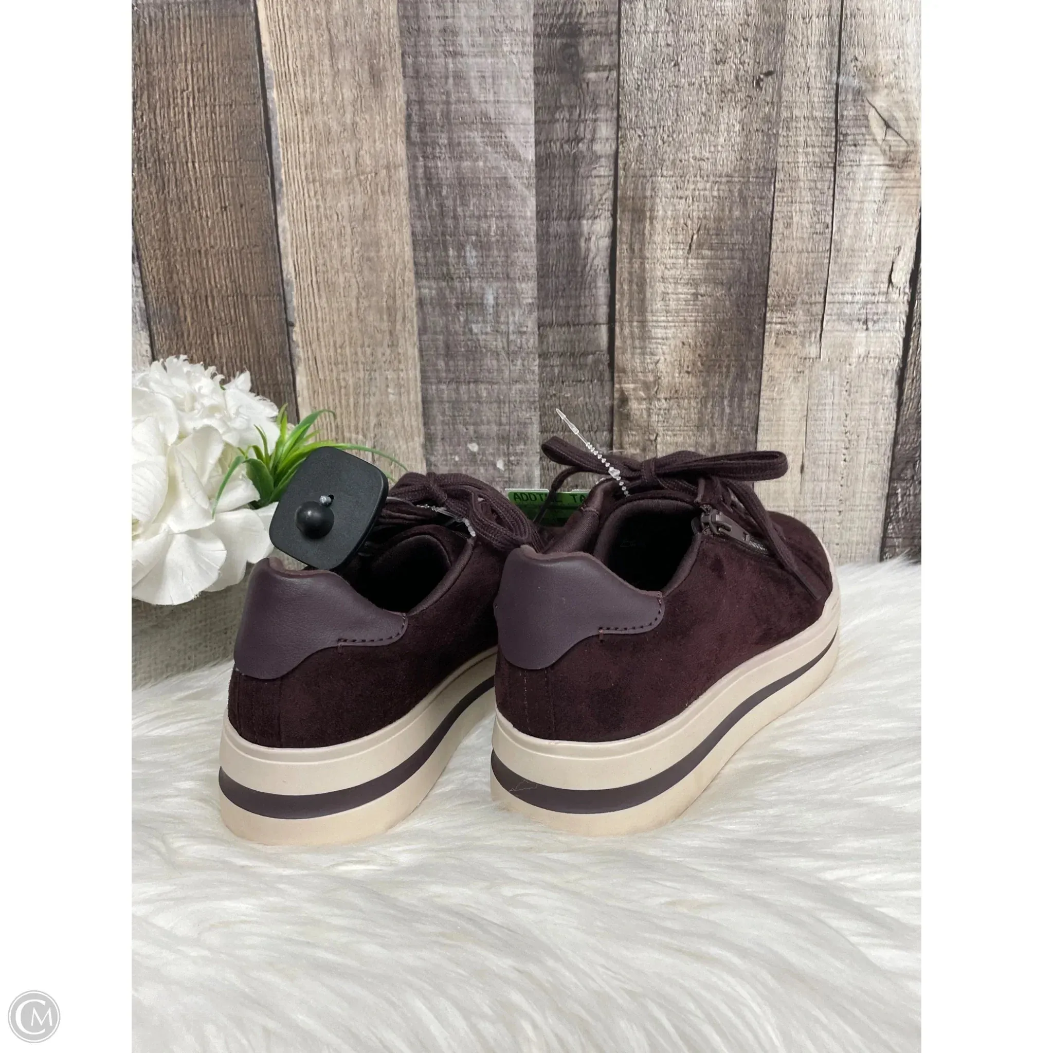 Shoes Sneakers By Clarks In Maroon, Size: 7.5 clarks