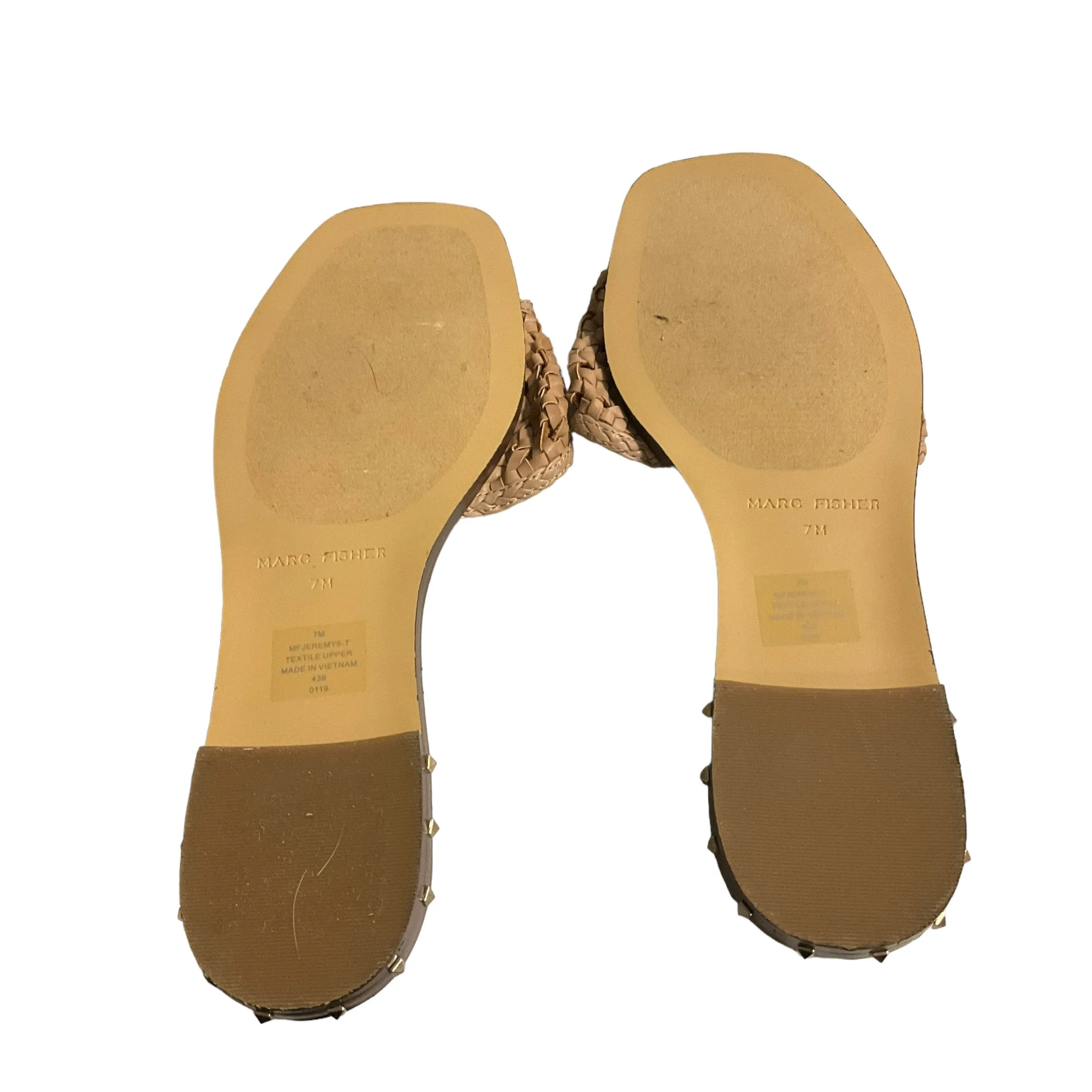 Tan Sandals Flats Marc Fisher, Size 7 marc-fisher