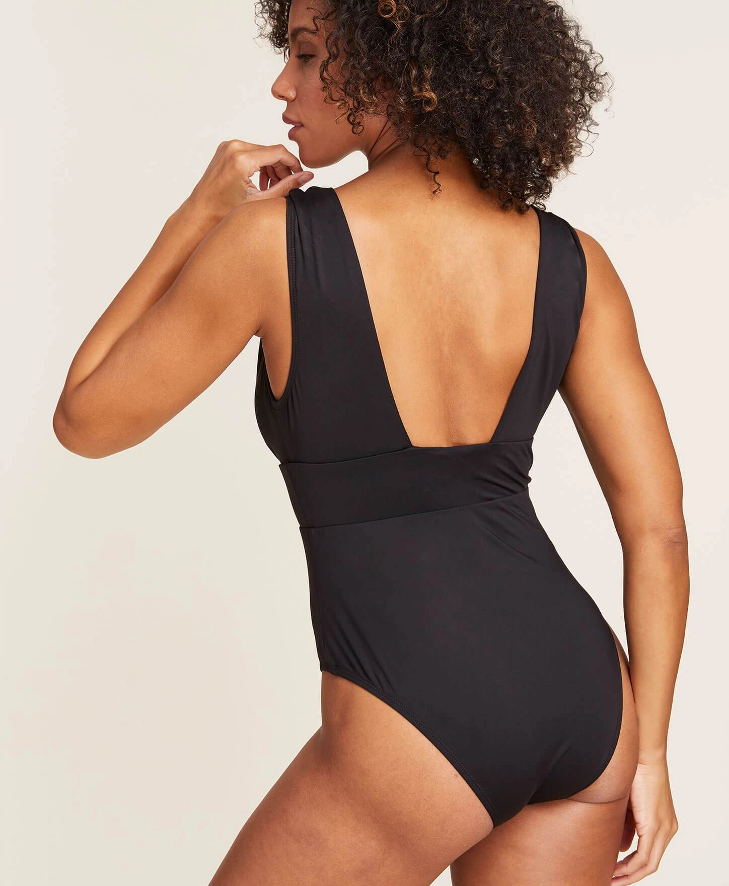 The Mykonos One Piece - Flat - Black - Classic - Cheeky