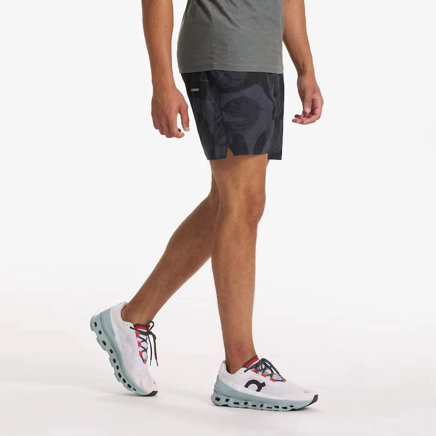 Trail Short In Charcoal Deco