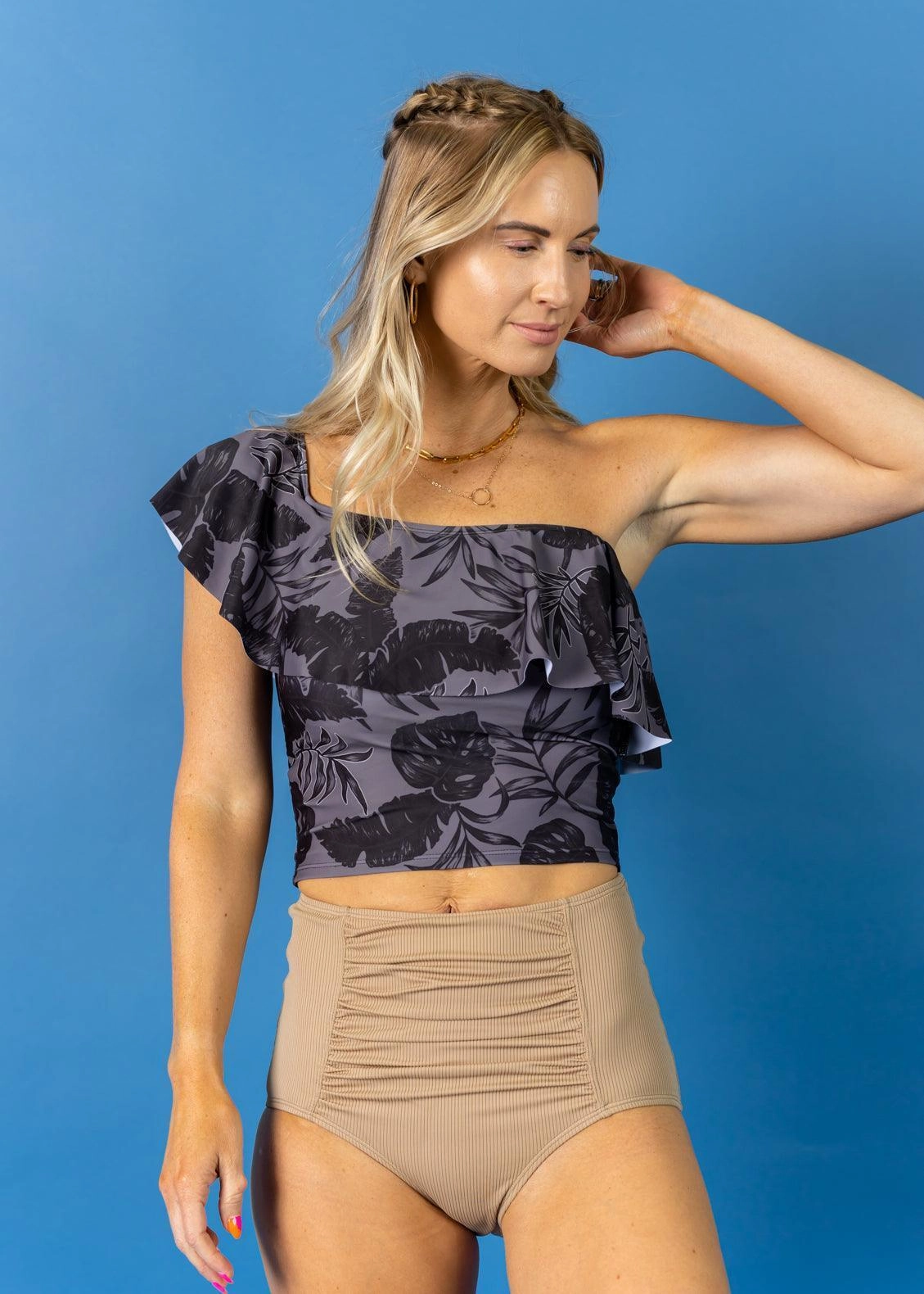 Tropical Night | Ruffled Around Top